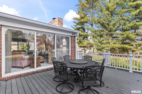 Exterior - 2201 Lindsay Rd, Springfield, IL 62704 photo 9 of 13