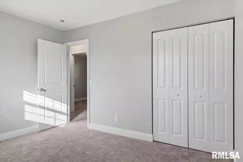 Bedroom - 2436 E Griffiths Ave, Springfield, IL 62702 photo 2 of 8