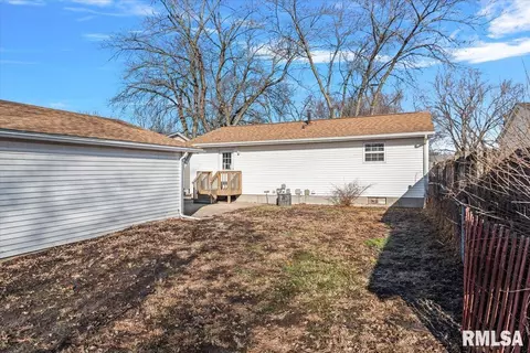 Exterior - 2436 E Griffiths Ave, Springfield, IL 62702 photo 4 of 8