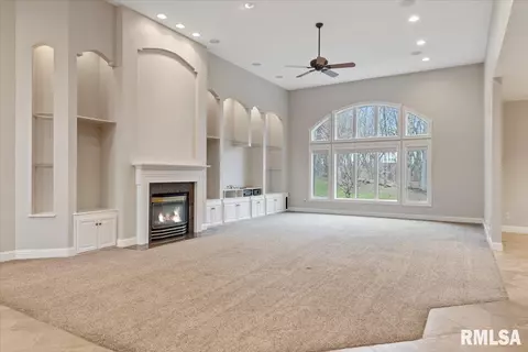Living - 6201 Abercromby Dr, Springfield, IL 62711 photo 5 of 9