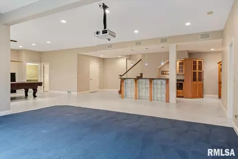Living - 6201 Abercromby Dr, Springfield, IL 62711 photo 8 of 9