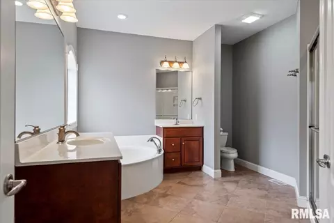 Bath - 6201 Abercromby Dr, Springfield, IL 62711 photo 1 of 6