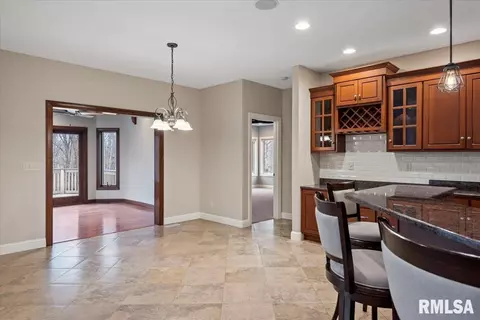 Entry Way - 6201 Abercromby Dr, Springfield, IL 62711 photo 5 of 8