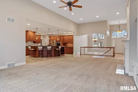 Living - 6201 Abercromby Dr, Springfield, IL 62711 photo 2 of 9