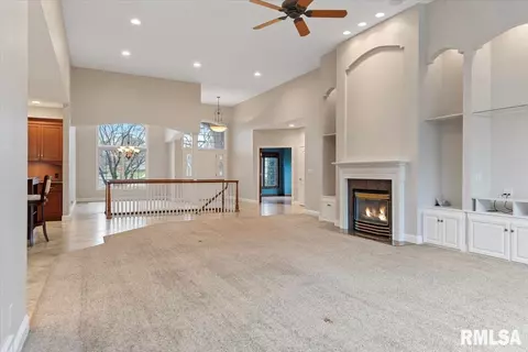 Living - 6201 Abercromby Dr, Springfield, IL 62711 photo 3 of 9