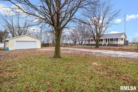 9625 Tip Top Rd, Chatham, IL 62629