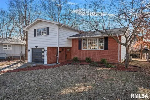 2036 Brentwood Dr, Springfield, IL 62711 photo 3