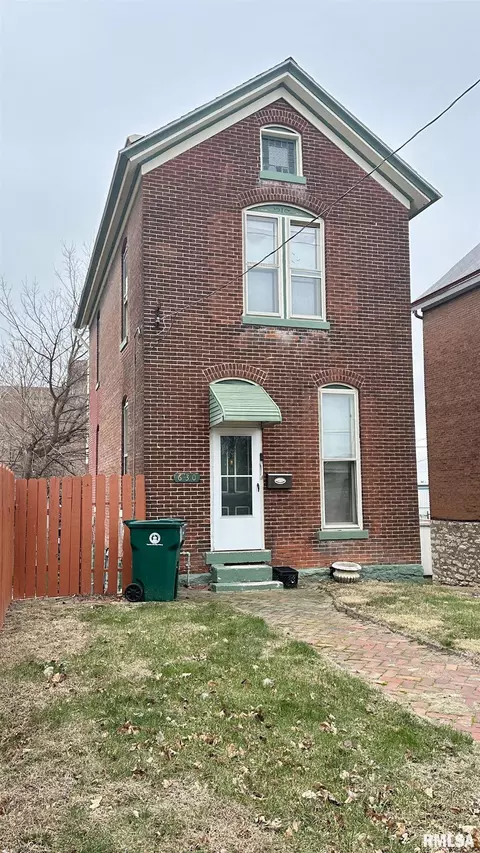 630 York St, Quincy, IL 62301