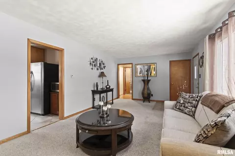 929 Westview Dr, Springfield, IL 62704 photo 8