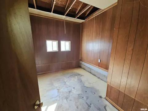 Bedroom - 1601 E Brown St, Springfield, IL 62703 photo 1 of 6