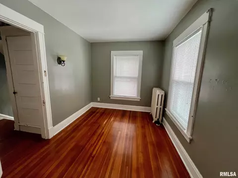 715 N 5th St, Springfield, IL 62702 photo 18