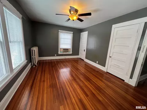 715 N 5th St, Springfield, IL 62702 photo 17