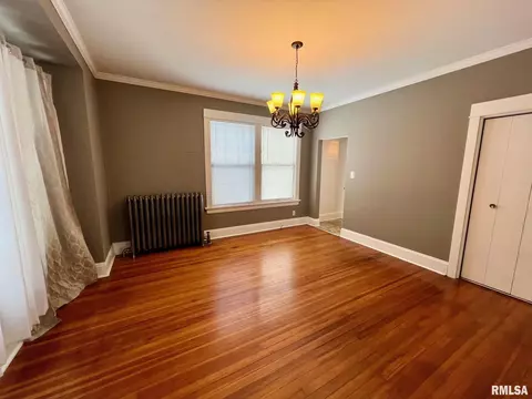 715 N 5th St, Springfield, IL 62702 photo 8