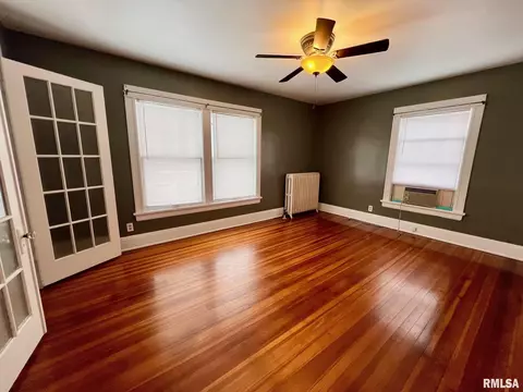 715 N 5th St, Springfield, IL 62702 photo 15