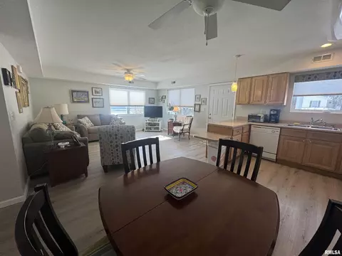 Dining - 100 Lakebrook Ct, Springfield, IL 62702 photo 1 of 1