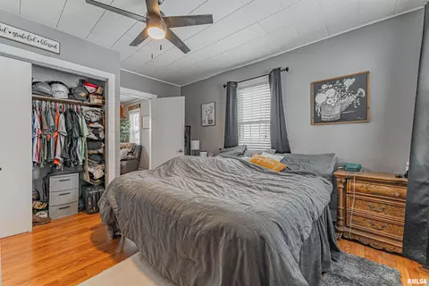 Bedroom - 1004 S Elm St, Delavan, IL 61734 photo 2 of 3