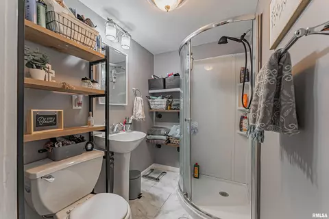 Bath - 1004 S Elm St, Delavan, IL 61734 photo 1 of 1