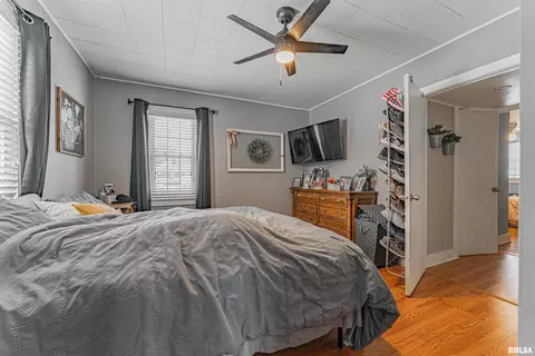 Bedroom - 1004 S Elm St, Delavan, IL 61734 photo 1 of 3
