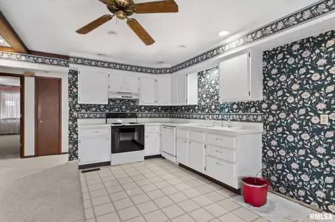334 Norwalk Rd, Springfield, IL 62704 photo 9