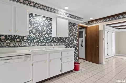 334 Norwalk Rd, Springfield, IL 62704 photo 8