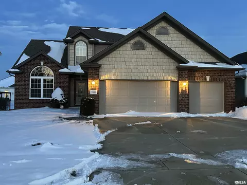 7408 Royal Troon Ct, Springfield, IL 62711
