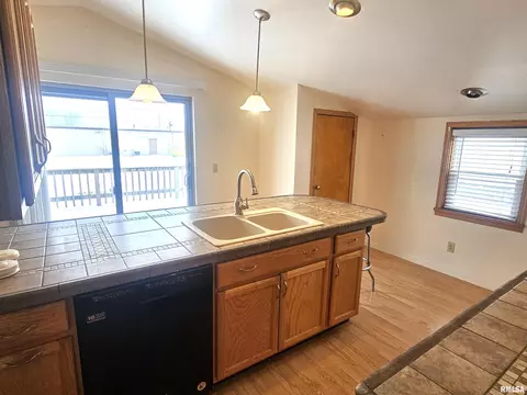619 N Kickapoo St, Lincoln, IL 62656 photo 9