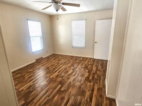 619 N Kickapoo St, Lincoln, IL 62656 photo 12