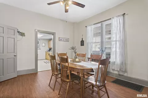 1343 N 2nd St, Springfield, IL 62702 photo 10
