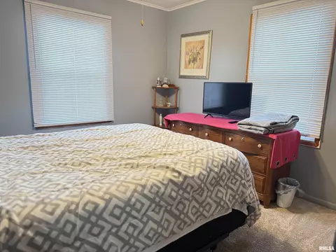 Bedroom - 2530 Burton Dr, Springfield, IL 62703 photo 3 of 9