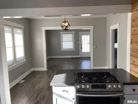1808 Lowell Ave, Springfield, IL 62704 photo 8