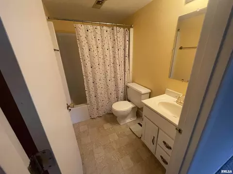 2061 W Monroe St, Springfield, IL 62704 photo 8