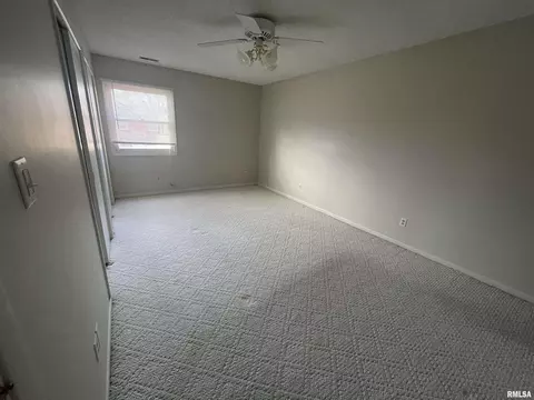2061 W Monroe St, Springfield, IL 62704 photo 3