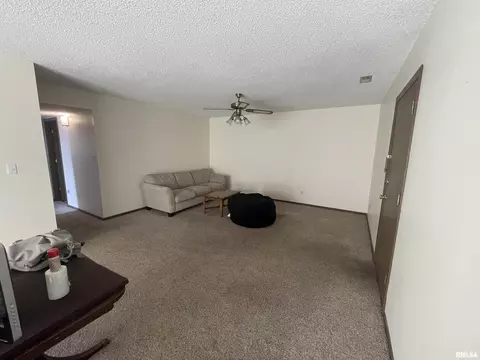 2061 W Monroe St, Springfield, IL 62704 photo 5