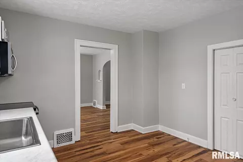173 N Illinois St, Springfield, IL 62702 photo 19