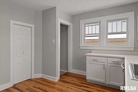 173 N Illinois St, Springfield, IL 62702 photo 20