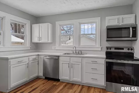 173 N Illinois St, Springfield, IL 62702 photo 17