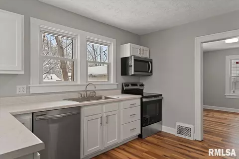 173 N Illinois St, Springfield, IL 62702 photo 18