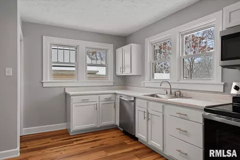 173 N Illinois St, Springfield, IL 62702 photo 16