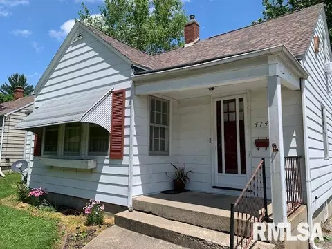 414 Gladstone Rd, Jacksonville, IL 62650