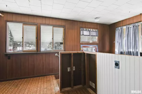 Other - 2084 Peoria Rd, Springfield, IL 62702 photo 1 of 1