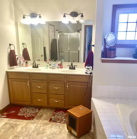 2506 Hampton, Chatham, IL 62629 photo 16