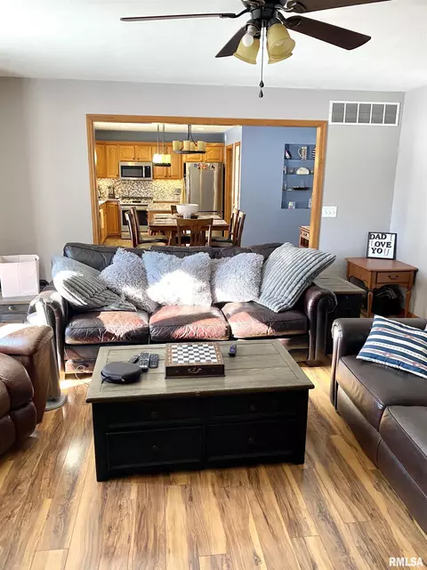 2506 Hampton, Chatham, IL 62629 photo 8