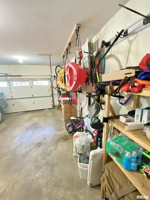 2506 Hampton, Chatham, IL 62629 photo 4