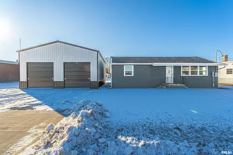 1405 Short 11th St, Lincoln, IL 62656