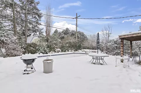 Other - 2124 Fairway Dr, Springfield, IL 62704 photo 9 of 10