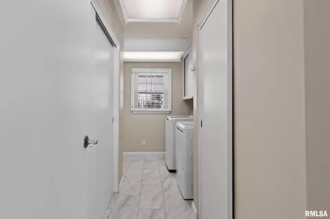 Other - 2124 Fairway Dr, Springfield, IL 62704 photo 8 of 10
