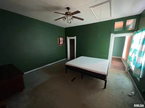 Bedroom - 112 W Winans St, Chestnut, IL 62518 photo 4 of 6