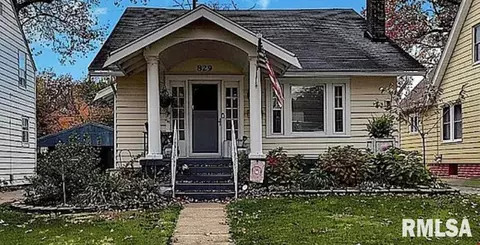 829 Loraine Ave, Springfield, IL 62704