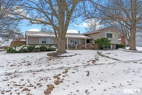 2314 Winnebago Dr, Springfield, IL 62702
