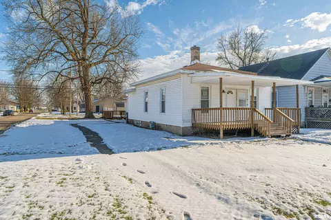 728 N Kickapoo St, Lincoln, IL 62656